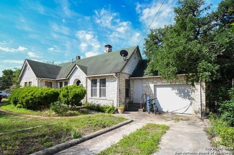 Discover this exceptional investment opportunity in Kerrville! With approximately 180' of Guadalupe River frontage & 175' of Memorial Blvd frontage, this property is perfect for light commercial use under C-2 zoning. This charming cottage-style home ...