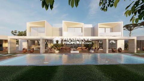 Located in Vilamoura. Plot of land next to several golf courses 5kms from Vilamoura Marina. With a total area of ​​2,000 sq,m. and approved project for the construction of a 4-bedroom house with a swimming pool. Prime area of ​​Vilamoura close to the...
