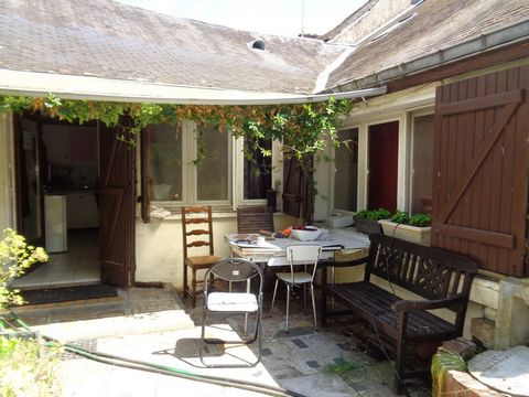 Dpt Yonne (89), à vendre BLENEAU maison 6 pièces, terrain et garage