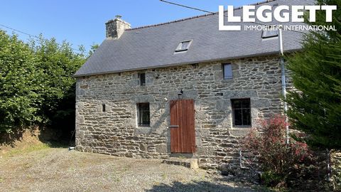 A30481GCA22 - Charmante propriété de deux chambres nécessitant peu d'entretien, et qui a été rénovée pour conserver le charme et le caractère de la maison d'origine. Le rez-de-chaussée comprend un grand espace ouvert avec une cheminée et un poêle à b...