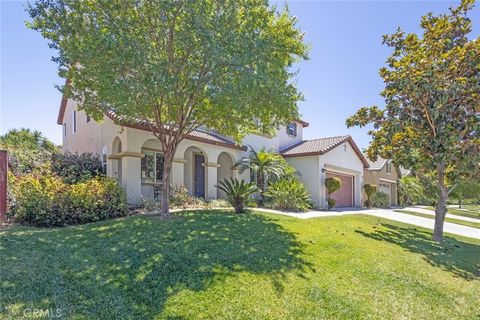 Upgraded and Ready for Move-In: Luxurious 6-Bedroom Family Estate with Premium Amenities. Welcome home to this stunning 6-bedroom, 4.5-bathroom estate, offering 3,704 sqft of elegant living space. Nestled in a prestigious neighborhood, this home is p...