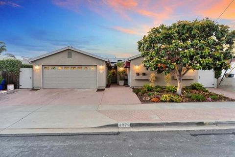 Welcome to 6670 Arundel Pl, a beautifully maintained home with a gorgeous pool in the heart of San Diego's desirable Clairemont neighborhood. This charming single-story residence offers 4 spacious bedrooms, 2 modern bathrooms, and a generous 2, 253 s...