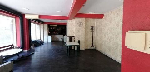 We offer you a restaurant for sale, suitable for various activities - office, shop, atelier, etc. It is located near the city center, in the neighborhood of Hadzhi Dimitar. The restaurant has worked for many years, as a pizzeria, next to it is a publ...