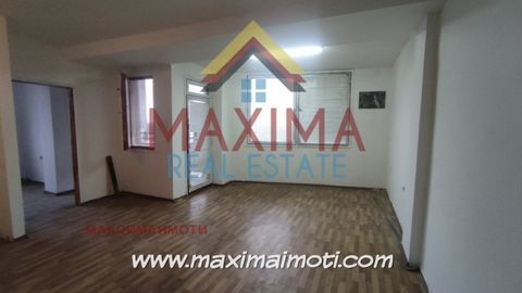 ref.21215, TWO-BEDROOM, BRICK apartment, located in a residential building with Act 16 for several years, located in the central part of the city. The property is on the MIDDLE floor, facing EAST and consists of a bright living room with a kitchenett...