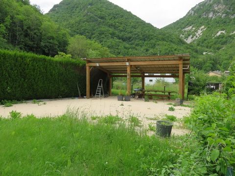 Terrain de loisir à vendre CHALEY (01) 204 m² avec carport