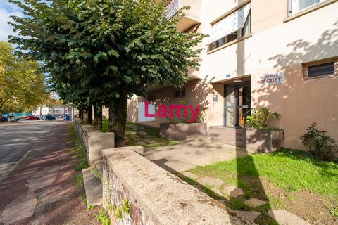 Parking + Appartement + Annexe