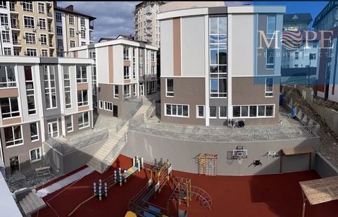 Апартаменты с временной регистрацией рядом с морем. Полностью с ремонтом от застройщика.Панорамный вид на город. Дом бизнес класса. Центральные коммуникации. Низкие коммунальные платежи. Благоустроенная придомовая территория,закрытая территория. Детс...
