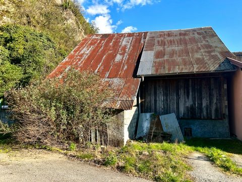 LA BATHIE (73) - GRANGE 150 m2