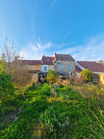 Maison à vendre 4 pièces + grange de 38m² à VILLENEUVE SUR BELLOT (77) Cette maison est vendue entièrement meublée et équipée