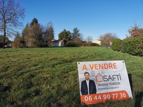 Terrain à batir plat sur 1200 m²