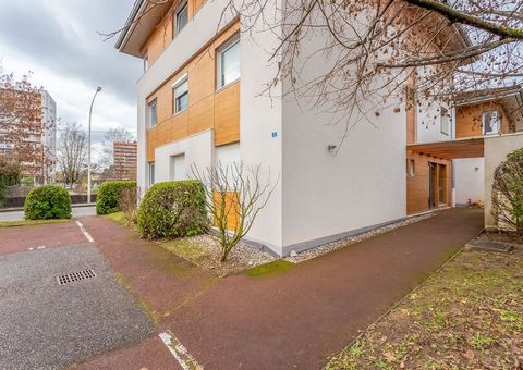 Studio avec parking privé