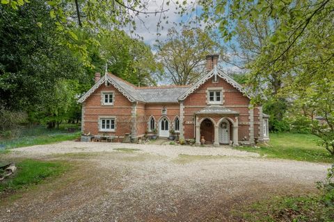 Like something out of a fairy tale, this gingerbread house sits among the trees. A period piece overflowing with character and beautifully extended – sure to please. Space for a growing family plus a location that’s hard to beat. Altogether this perf...