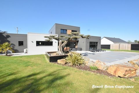 Maison contemporaine de 200 m² avec piscine, sur un terrain de 1300 m²