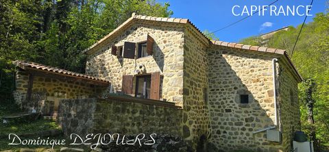 Ardèche, maison en pierres magnifiquement rénovée dans une nature sauvage et préservée