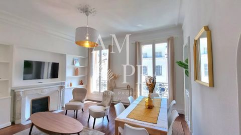 Located in the heart of Cannes, on Rue d'Antibes, a few steps from the Palais des Festivals, the Croisette and its beaches, this bright and spacious apartment features high ceilings, air conditioning and all the comforts you need for a pleasant stay!...