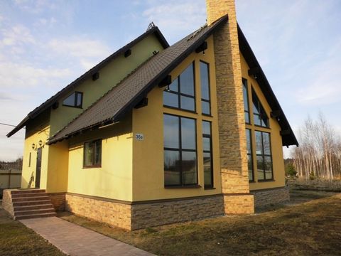 Shall be deposited 3-story cottage 380 m (the pilot materials) in the area 20 hundred. Landscape design. It is furnished. Banja Luka on wood stoves, a heated swimming pool, warm floors, 3 toilet. satellite TV. Bishops are always ascetic Opera House. ...