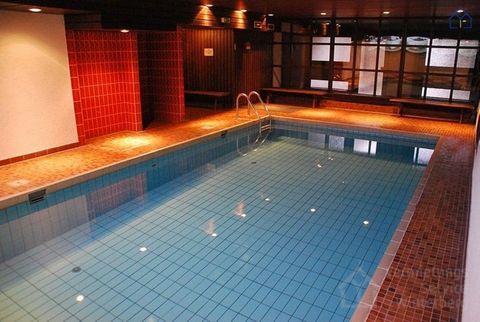 La piscina comunale può essere utilizzata gratuitamente e la sauna (a pagamento). Informazioni importanti -NOTA: In questa struttura è accettato solo 1 cane, senza eccezioni. -In alcuni dei nostri alloggi è possibile utilizzare la piscina (comune) o ...