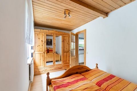 Ce bungalow indépendant à Güntersberge dans les montagnes du Harz est la destination ultime pour ceux qui recherchent des vacances isolées et paisibles. Le bungalow est niché dans les magnifiques montagnes du Harz, offrant un cadre pittoresque et tra...
