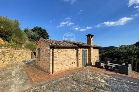 This wonderful stone property close to the historic centre of Montepulciano is on two levels. On the basement floor we find the entrance, the living room, the kitchen, the bathroom and the laundry and storage area. On the ground floor there is the sl...