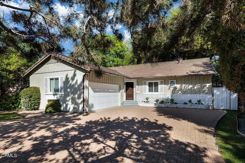 Located in the heart of San Marino's desirable Mission District on a tree-lined street, this charming 4BR, 4BA traditional home has been lovingly updated and offers great value! Set back from the road and buffered by hedges, a paved circular driveway...