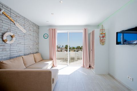 A delightful cozy studio apartment with stunning sea views in the highly sort after area of San Eugenio, Costa Adeje. It has a good size outside terrace with table and chairs, and comes with all the equipment needed for a comfortable stay e.g. washin...