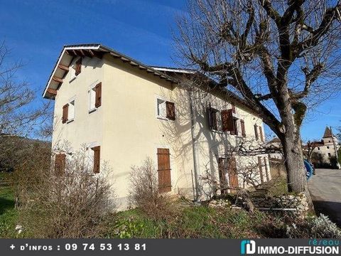 Mandate N°FRP158981 : House approximately 140 m2 including 7 room(s) - 5 bed-rooms - Garden : 700 m2, Sight : Dégagée. - Equipement annex : Garden, cellier, Fireplace, - chauffage : electrique - Expect some renovation - Class Energy E : 328 kWh.m2.ye...