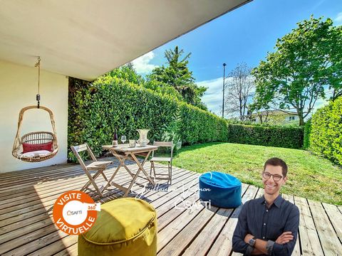 Exclusive in Sainte-Foy-lès-Lyon, in an appreciated residence located in the Vallon district, come and discover this T5 with its pretty 70sq private garden. With its large volumes, this modern and family apartment consists of a living room opening di...