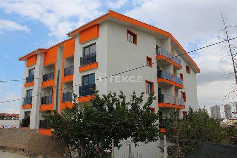 Apartamentos elegantes listos para mudarse en Ankara İncek. Los apartamentos en Ankara destacan por su prestigiosa ubicación y sus elevados ingresos por alquiler. La región con sus ventajosas oportunidades de inversión complace a los inversores. ESB-...