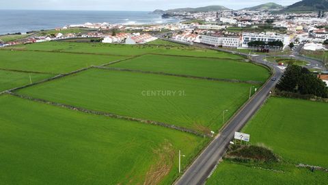 Land for construction, located in the Morro de Baixo area, parish of Ribeira Seca, municipality of Ribeira Grande, where you can enjoy its natural beauty and with a magnificent sea view. Excellent land with about 9 540.00m2 of total area. In the PDM ...