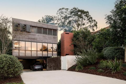 An award-winning residence in a class of its own nestled in the prestigious suburb of Ashgrove, 18 Farrell Street designed by renowned architect James Russell stands as a celebration of architecture.   Completed in 2016 the four-bedroom multi-story r...