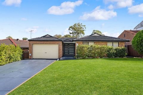 Proudly presenting 31 Corunna Ave, Leumeah, a tastefully designed home boasting an expansive floor plan featuring vibrant interiors that carry you effortlessly from room to room. Situated in a desirable pocket of Leumeah and within close proximity to...