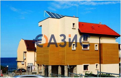 #26781718 Angeboten wird ein schönes vierstöckiges Haus in der ersten Zeile des Meeres in der Kurstadt Sozopol, im beliebten Viertel Bujaka, Region Burgas, Bulgarien. Kosten: 520 000 Euro (the price is without VAT) Ort: Sozopol Zimmer: 8 Gesamtfläche...