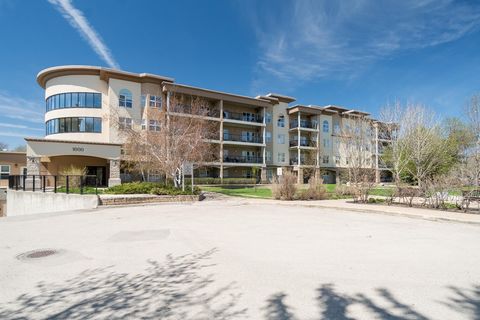 OTP 5/22, SS 5/15. Discover luxury and convenience at The Waterfront, St. Vital’s premier riverside condo complex. This exceptional corner unit, a rarity on the market, boasts an expansive 1381 square feet of sophisticated space, including two bedroo...