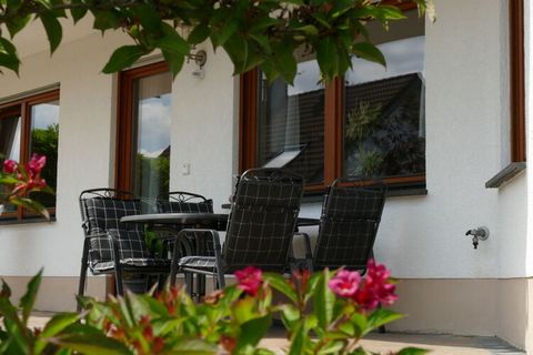 Our cozy, bright holiday apartment (67 m²) is centrally located between the Nürburgring, Bad Neuenahr-Ahrweiler and the Laacher See on a south-facing slope. Large covered terrace with a view of Olbrück Castle.