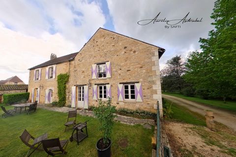 Beau corps de ferme restauré sur 5 hectares.