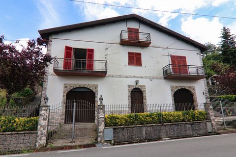 Dopo aver lasciato alle spalle lo splendido mar ligure ci avventuriamo tra e tonalità verde acceso dell’entroterra , fino a raggiungere la splendida cornice naturale della val di Vara dove troviamo il comune di Zignago. Gli antichi borghi del comune ...