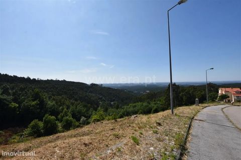 Plot for construction of housing.   Located in the charming and beautiful Buçaco Forest.   This subdivision offers the perfect setting for your dream project.   It has great sun exposure, stunning views and is right on the doorstep of nature.   Next ...