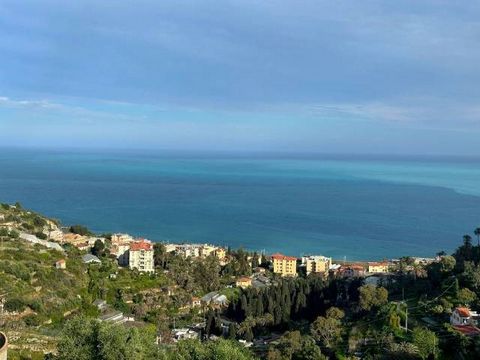 Are you looking for a plot of land with SEA VIEW in a quiet area and close to the city center? This is the opportunity you have been looking for! Located just 10 minutes by car from the center of Bordighera, this land for sale comes with a building p...