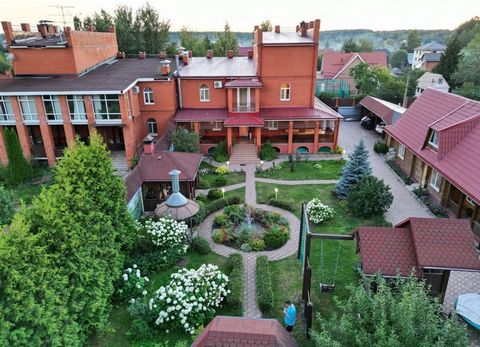 ID в ИМЛС: 18964567 Продам ШИКАРНЫЙ ДОМ, площадью 469 м² ( г Мытищи, деревня Осташково ул Осташковская 3), участок 933 кв.м (оформлено, есть еще земля), (Земли населенных пунктов / Садоводство или огородничество) со всеми строениями и сооружениями. П...