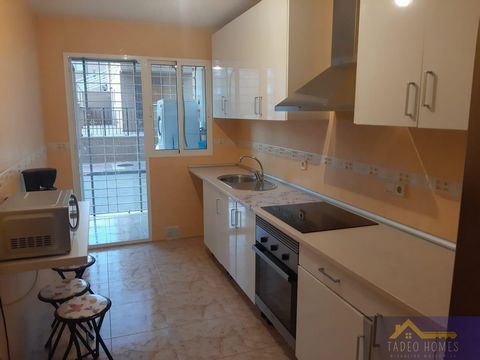 3-bedroom ground floor apartment in Beniel If you are looking for space, comfort and a perfect location, this apartment is ideal for you. Located on the ground floor, with all essential services within walking distance (supermarkets, schools, transpo...