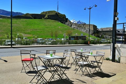 FONDS DE COMMERCE PIZZERIA / TRAITEUR / VENTE À EMPORTER EMPLACEMENT N°1 - BRIANÇON