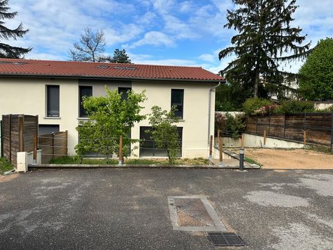 Dpt Rhône (69), à vendre CREPIEUX LA PAPE maison 123m2 vendue en plateau brut dans domaine sécurisé de 4000m2 environ