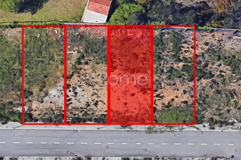 Property ID: ZMPT533307 Urban land, located in Fonteleite, São Romão do Coronado, trofa municipality. The plot of land has a total area of 281 m2, allows the construction of villa with Basement, Ground Floor, Floor, Garage and annexes abroad with a g...