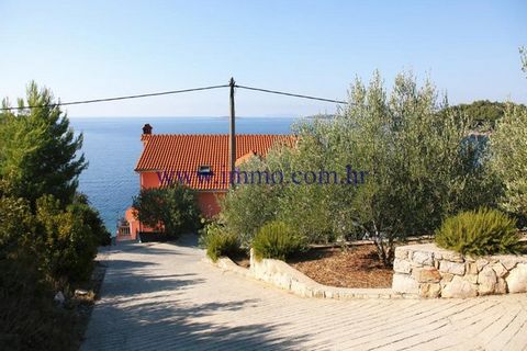 Lovely seafront house for sale, situated in a great location on the island of Korčula, only 10 m from the sea. It is arranged over two floors and offers gorgeous sea views. The house consists of five apartments with 3-star rating. The ground floor fe...