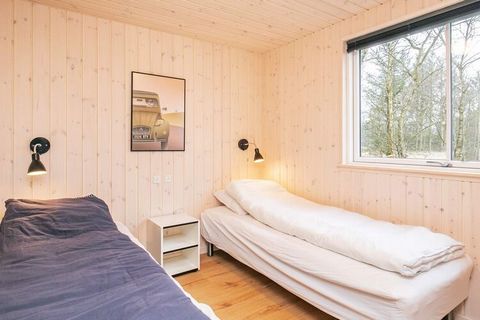 In the coastal country by Thorup beach is this 18-person cottage with swimming pool and outdoor whirlpool as well as various activities for many hours of entertainment and pleasure. In the house's bathing area, a swim can be enjoyed in the large swim...
