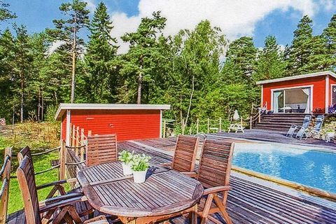 Welcome to beautiful Torö, an island with bridge connection in Stockholm's southern archipelago, to a lovely house with both a sauna and a pool. Large balconies made for cozy summer days, the whole family will enjoy themselves here. There are two hou...