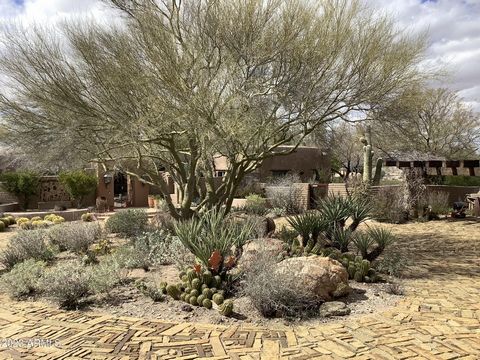 Wickenburg's Premier Equestrian Estate on over 100 Acres of lush high Sonoran Desert with Views in all directions. A magnificent custom designed (by Bill Otwell) and built (by Joe Culhane) Main Residence w/Five Patio's and Extensive Landscaping inclu...