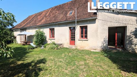 A23589AMC19 - Situated in a quiet hamlet, with no passing traffic, this is a great renovation project with for those wanting to become one with nature. Great location for a permaculture project! Information about risks to which this property is expos...