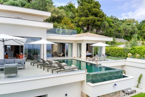 Located in one of the most sought-after residential areas of the charming commune of Tourrettes-sur-Loup, this superb modern-inspired property, in a dominant position with panoramic sea views and completed in 2024. Stylish modern villa offering top-q...