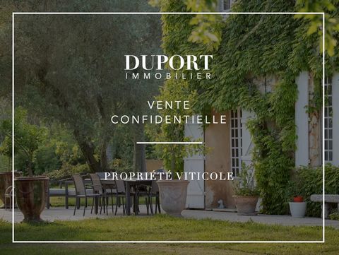 Discover a rare opportunity in the heart of Bordeaux's vineyards: a splendid wine estate nestled in an idyllic setting near Bordeaux, embodying the elegance and prestige of Bordeaux winemaking. The heart of this property is the majestic chateau, a bo...